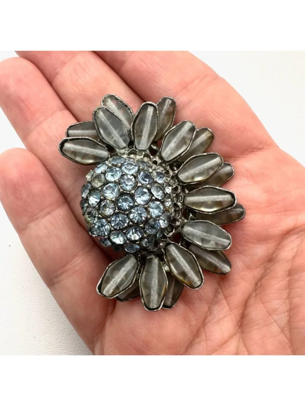 Vintage Rare Unsigned Schreiner New York Brooch Pin Blue Grey Glass Rhinestone